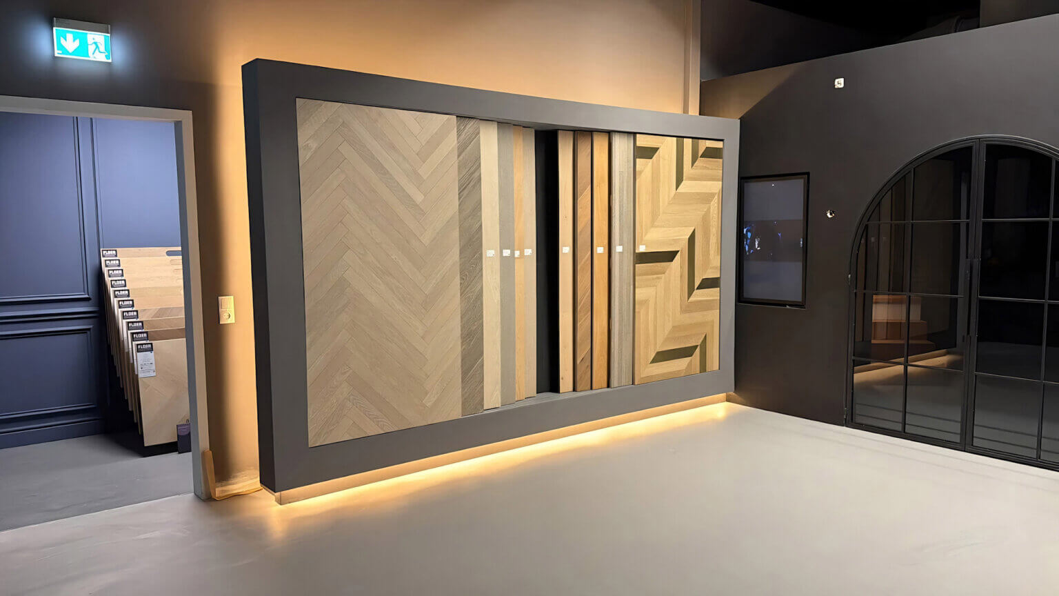Parkettausstellung und Bodenbeläge im Showroom von Wippler Parkett in Friedrichsdorf bei Bad Homburg