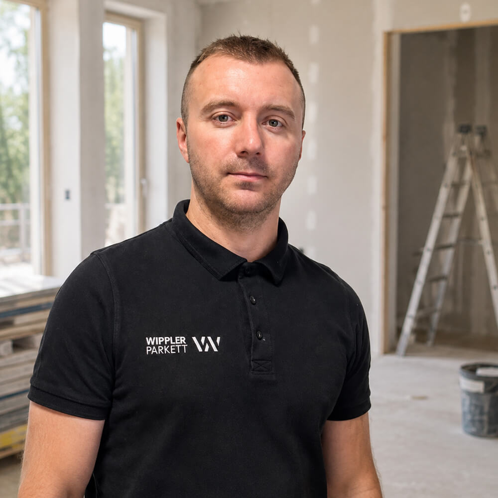Oleg, Parkettleger bei Wippler Parkett in Bad Homburg