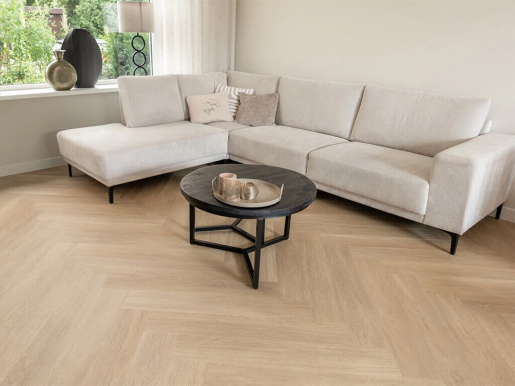 Vinylboden und Designboden in Eiche-Optik, Bodenleger Wippler Parkett im Hochtaunuskreis